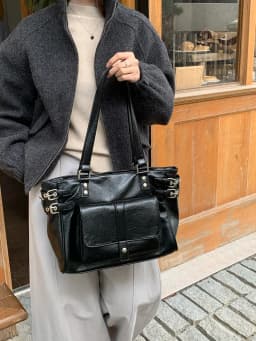 Rivet Women's Totes Large Capacity High Quality PU Leather Ladies Shoulder Messenger Bags Femme Commuting Ladies Big Handbag
