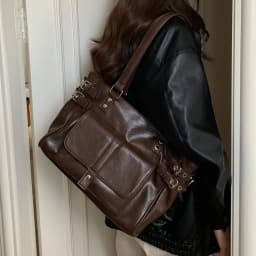 Rivet Women's Totes Large Capacity High Quality PU Leather Ladies Shoulder Messenger Bags Femme Commuting Ladies Big Handbag