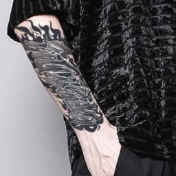 1pc Flame Text Arm Waterproof Temporary Tattoo, Long-Lasting 1-2 Weeks, Realistic Semi-Permanent Fake Tattoo