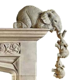 3pcs/set Cute Elephant Figurines Elephant Holding Baby Elephant Hanging Off The Edge of A Shelf or Table Resin Crafts