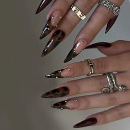 24pcs Gradient Black Pointed Nail Art Fake Nails Press On Nail Tips Artificial Nails Wearable Long Almond False Nails Finished