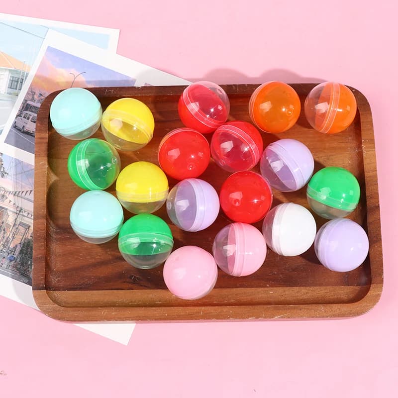 100Pcs 28/32/35/38mm Half Color Round Ball Empty Toy Vending Capsules Clear Balls Funny Toys For Outdoor Fun Sports