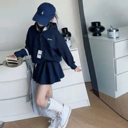Girls Autumn Casual Outfit Set Two-Piece Long-Sleeve Top + Short Skirt Set Children's Clothing Set Suitable for Girls Aged 7-17