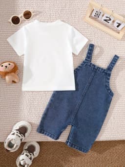 Two-Piece Set for Baby Boys: Casual and Versatile Style for Spring and Summer, Featuring a Round-Neck Short-Sleeve Top and Stylish Pocket Lion Patch Overalls