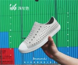 EVA Anti-slip Sports Sandals Slipper Big Child Sandal Unisex Garden Hole Shoe Summer Men Women Sandals Beach Wading Hollow Shoes
