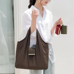 Mini Tote Bag Keychain Reusable Foldable Lightweight Large Capacity Shopping Eco-Friendly Expandable Key Ring for Women Daily