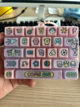 Portable 26 Grid Keyboard Keychain Pendant for Bags Backpacks Halloween Costume Accessory Decompression Fingertip Sensory
