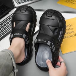 Summer New Men's Beach Clogs Outdoor Sandals Comfortable Slippers EVA Slides For Men Casual Garden Shoes Male Beach Slippers