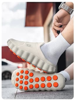 2026 Oversize Closed Toe Slides Men One Step On Thick Platform Sole Shock Absorption Strong Grip Comfort Casual Walking Slippers