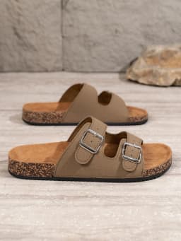 Men's Fashionable Slippers for Home and Outdoor Waterproof Non-Slip Slip-On Fashionable Versatile Slippers