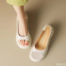 Summer Fashion New Thick Soled Sandals for Women Height Increasing Versatile Sponge Cake Bottom Beach Shoes Small Women's Shoes