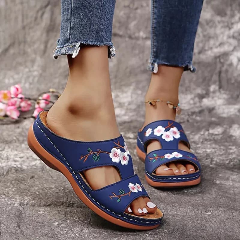 Women Leather Flower Embroidered Vintage Casual Soft Footbed Orthopedic Arch-Support Sandals For Daily Wear For Beach