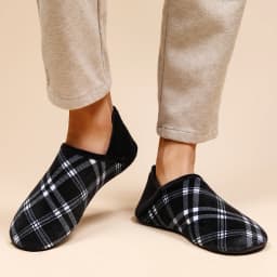Warm Cotton Home Slippers Men Plaid Lightweight Indoor Shoes Non-Slip Rubber Sole Soft Bottom Cozy Bedroom House Moccasins