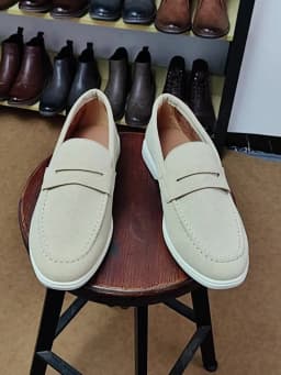 Men Moccasins Comfortable Breathable Summer Fashion Men Leather Shoes