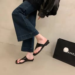 Women's Summer Flat Flip Flops Thong Sandals Square Toe Faux Leather Soft Sole Non Slip Shoes for Beach Vacation Daily Wear