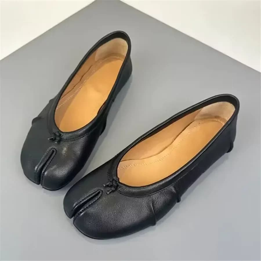 Size 35-43 Split Toe Women Ballet Flats Tabi Shoes Casual Slip-on Loafers Ladies Pleated Leather Espadrilles Zapatillas Mujer