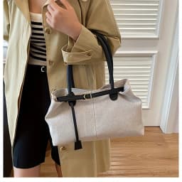 Retro Large Capacity Shoulder Tote Bag for Women Durable Material Travel Commuter Handbag Suitable for Fitness Swimming Shopping