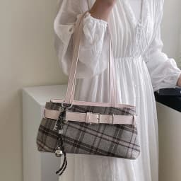 Women Fashion PU Leather Checkered Shoulder HandBag With Zipper Canvas Plaid Underarm Bag One Shoulder Armpit Bag W/Bell Pendant