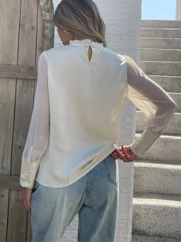 New Spring embroidery shirts for ladies Fashion chiffon sleeve Women's blouses blusa mujer