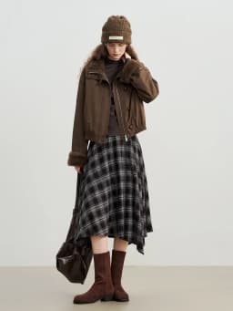 ZIQIAO 2025 Autumn/Winter New Arrival Vintage Faux Mink Stand Collar Jacket for Petite Barnes-Style Thickened Short Coat Warmth