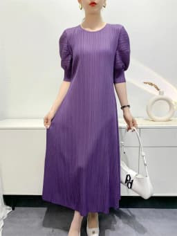 YUDX Miyake Pleated Fashion Women's Dresses Loose Plus Size Medium-length Round Neck Short-sleeved Girls Dresses 2024 Summer New
