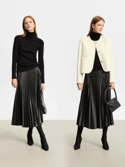 AMII Minimalist Retro Fashion Women Skirts 2024 Winter New A-line Pleated PU Simple Office Lady Leather Skirt Female 12323021