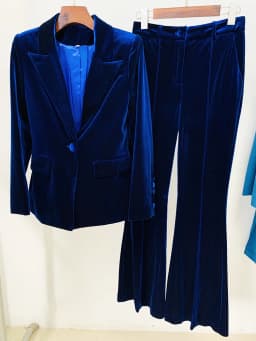 HIGH STREET Newest 2026 F/W Designer Suit Set Women's Single Button Velvet Blazer Flare Pants Set 2pcs