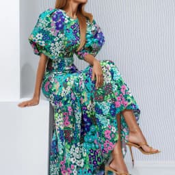 Early Spring New O Neck Fit Mermaid Dress Fashion Lady Party Pleated Dress Temperament Lantern Sleeve Print Wrap Hips Long Dress