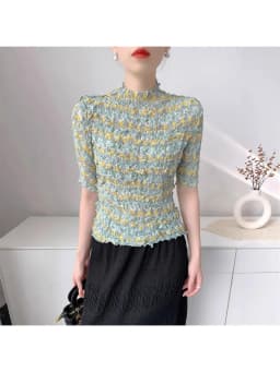 Miyake Pleated Tie Dye Printed T-shirt Fashionable Semi High Neck Temperament Top 2025 Summer New High Stretch Shirt
