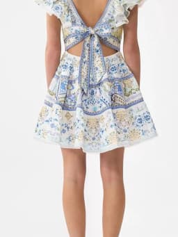 Retro high-end V-neck ruffled flying sleeve skirt summer women's new waist slim strap backless printed holiday style dress