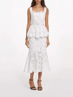 TWOTWINSTYLE Lace Spliced Belt Elegant Midi Dress for Women Square Neck Sleeveless Patchwork Zipper Ruffle Dresses Female New