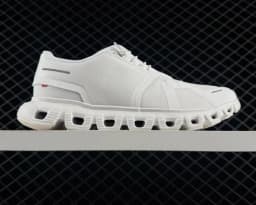 2026 New Fashion casual shoes for men and women Cloud 5couples lightweight and comfortable running shoes sports seohS oneS