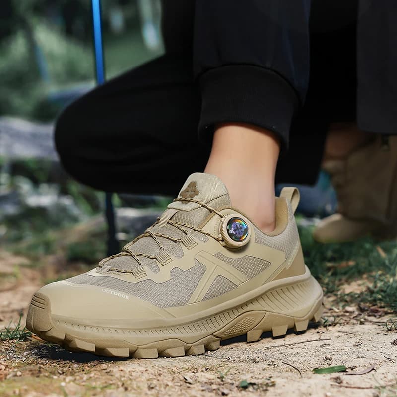 Men's Plus Size Waterproof Hiking Shoes Four Seasons Non-Slip Outdoor Walking Shoes Youth Casual Sports Running Shoes Sneakers