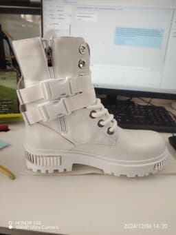 2025 White Men's High-Top Winter Velvet Warm British Medium Motorcycle Thick-Soled Boots