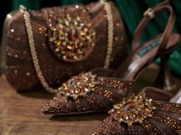 New Italian Pumps and Bag To Party 2026 INS Style Pointed DURABLE OUTSALE Rhinestone Elegant Coffee Color High Heels for Women