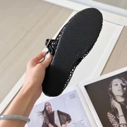 Designer French Luxury Mesh Slip-On Shoes Women High Density T-Strap Patent Leather Edge Trimmed Breathable Pointed-Toe Ballet Mules Flats Summer Sandals