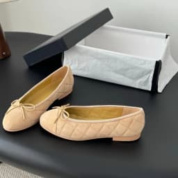 Round-toe hollow-knit woven shoes, breathable and comfortable, suitable for ladies, lightweight and comfortable flat shoes.