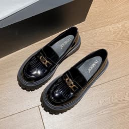 Retro British-style loafers with tassels, chunky heels, thick soles, and height-increasing features for women