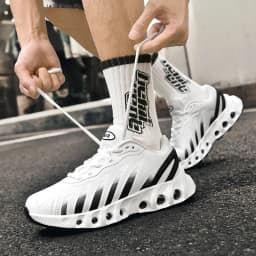 Men's Running Shoes Professional Training Lightweigt Sneakers 2025 Summer Outdoor Non-Slip Shock Absorbing Sports Tennis Shoes