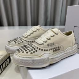 2026 summer rivet fashion casual trend lace up rhinestone low top board shoes sports shoes women's thick sole
