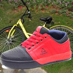 Men Mountain Shoes Breathable Climbing Sneakers High Quality Sports Trekking Shoe for Women Off Road Cycling Sneaker Non Slipped
