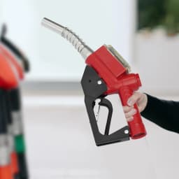 Red Aluminum Alloy AC-15A Fuel Gun 1-Inch Oil Gun Nozzle 1.5m Flow Range To Fill Diesel, Kerosene, And Gasoline For Factories