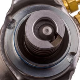 High Pressure Fuel Pump for Skoda FABIA & OCTAVIA&SUPERB & YETI 03C127026Q