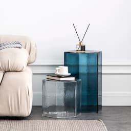 Nordic Light Luxury Glass Coffee Table Living Room Simple Modern Small Apartment Bedside Coffee Table Decoration Ornaments
