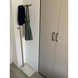 Modern Floor Standing Garment Rack with Marble Board Heavy-Duty Metal Clothing Hanger Organizer Durable Freestanding Coat Stand