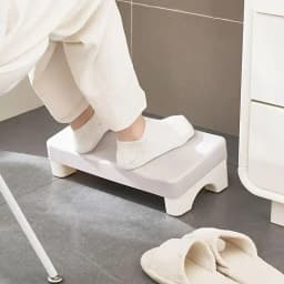 Ergonomic PP Footrest For Office Desk Fits Under Desk Use At Work Sofa Study Comfortable Space-Saving.