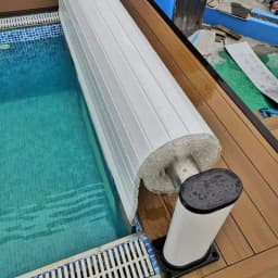 Motorized Retractable Pool Cover Aluminum, Heavy Duty Waterproof Roller Shutter for Commercial & Residential Pool