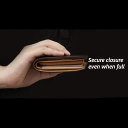 Pomelo Best Men's Leather Wallet, Two-Tone Color Options, Classic Design