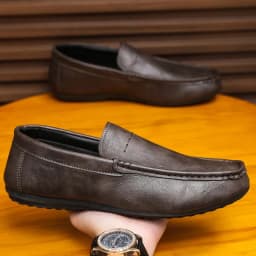 2026 Men Boat Shoes Business Breathable Mens Loafers Shoes Moccasins Flat Shoes Casual Genuine Leather Footwear Slip on Antiskid