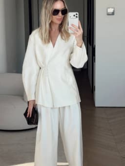 Women's Exquisite Luxury Satin Loose Jacket Wide Leg Pants Suit 2026 Casual Elegant V Neck Cinched Waist Jacket Chic Trouser Set